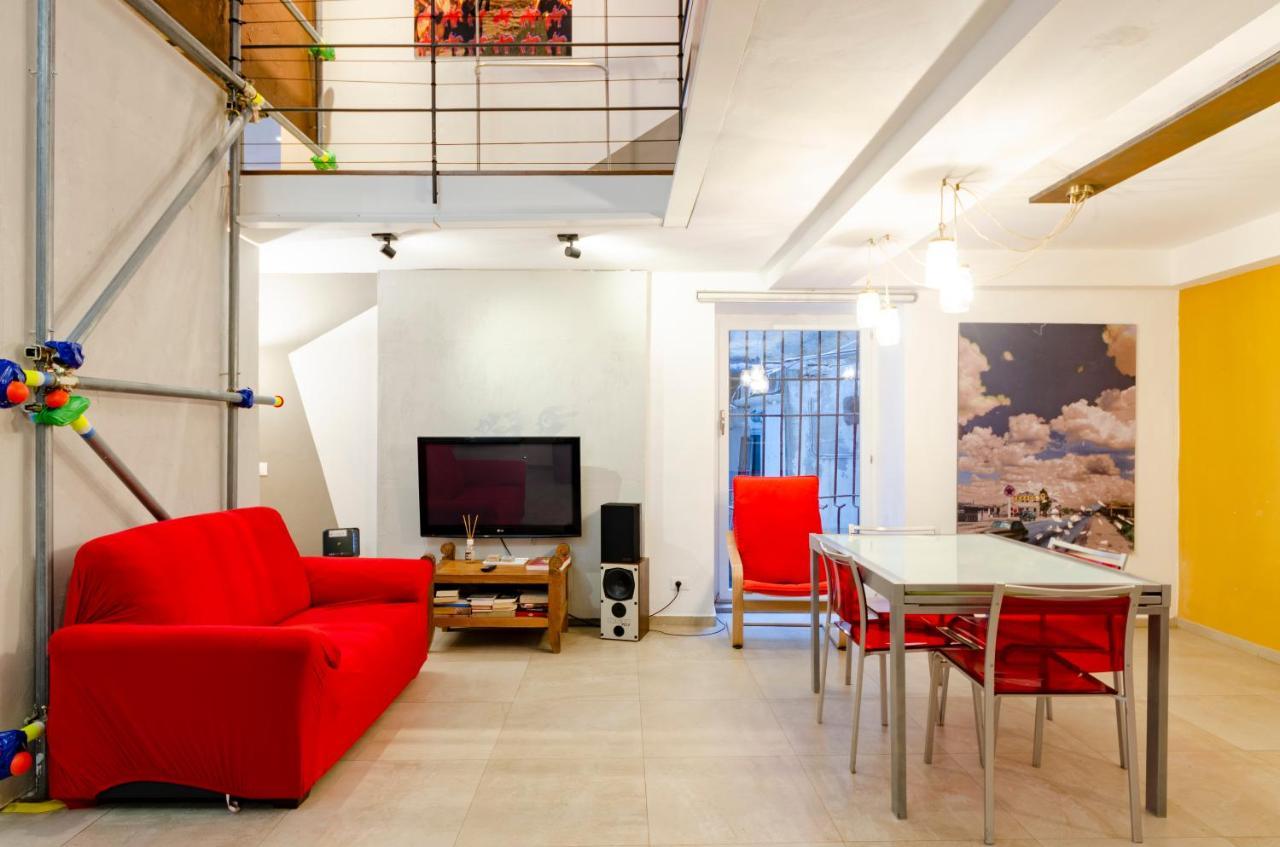 ジェノヴァJoivy Vibrant Open-Plan Apt For 6 In Historic Centreアパートメント エクステリア 写真
