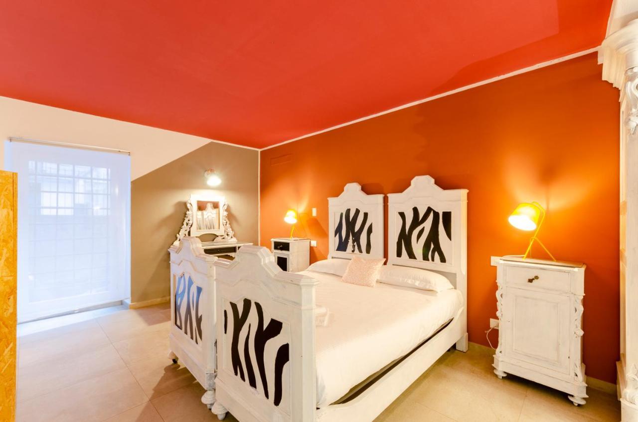 ジェノヴァJoivy Vibrant Open-Plan Apt For 6 In Historic Centreアパートメント エクステリア 写真