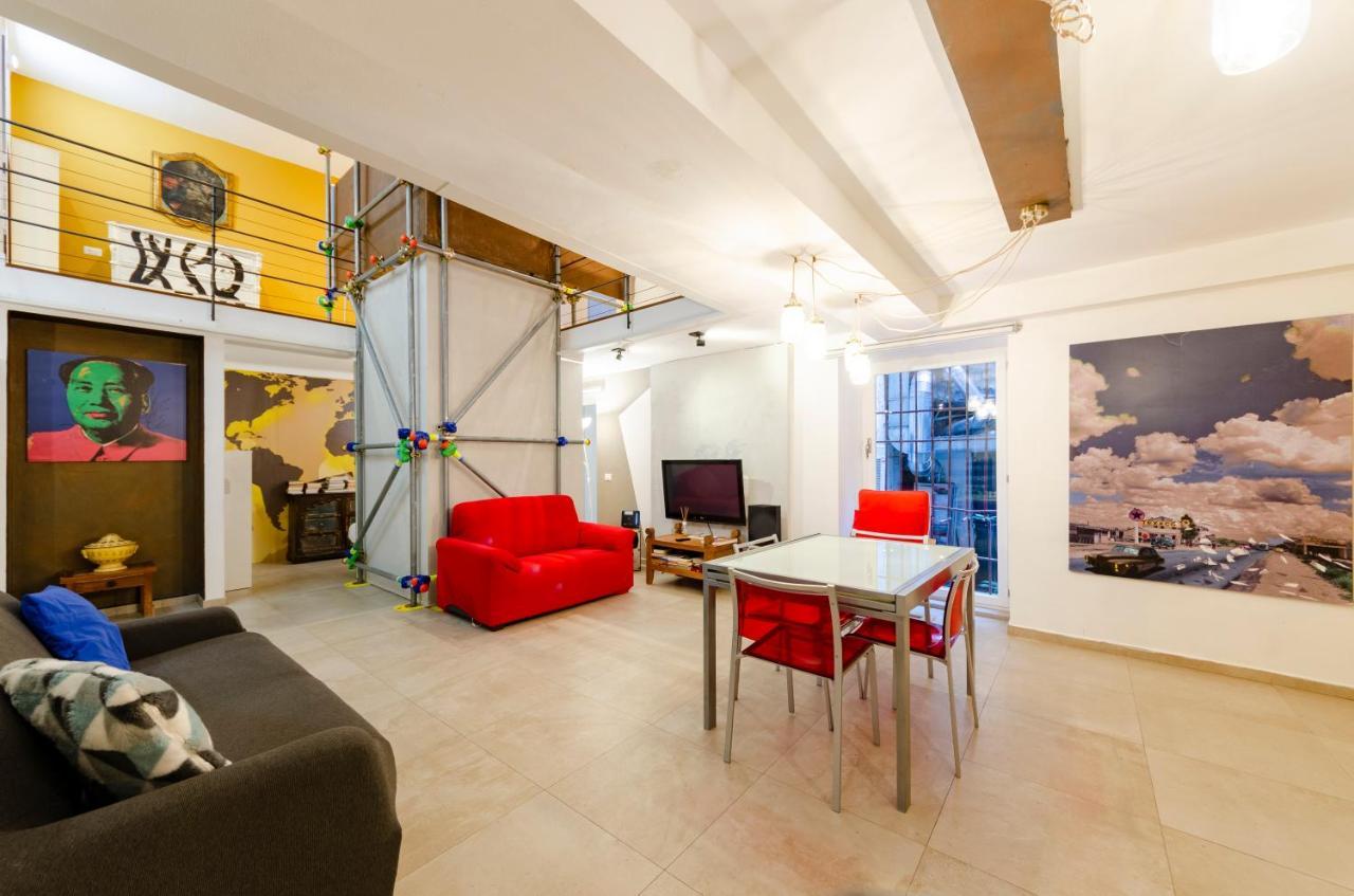 ジェノヴァJoivy Vibrant Open-Plan Apt For 6 In Historic Centreアパートメント エクステリア 写真
