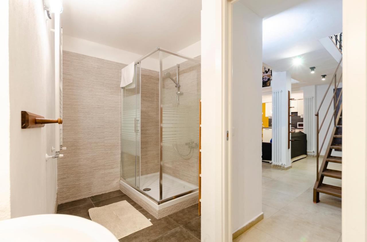 ジェノヴァJoivy Vibrant Open-Plan Apt For 6 In Historic Centreアパートメント エクステリア 写真