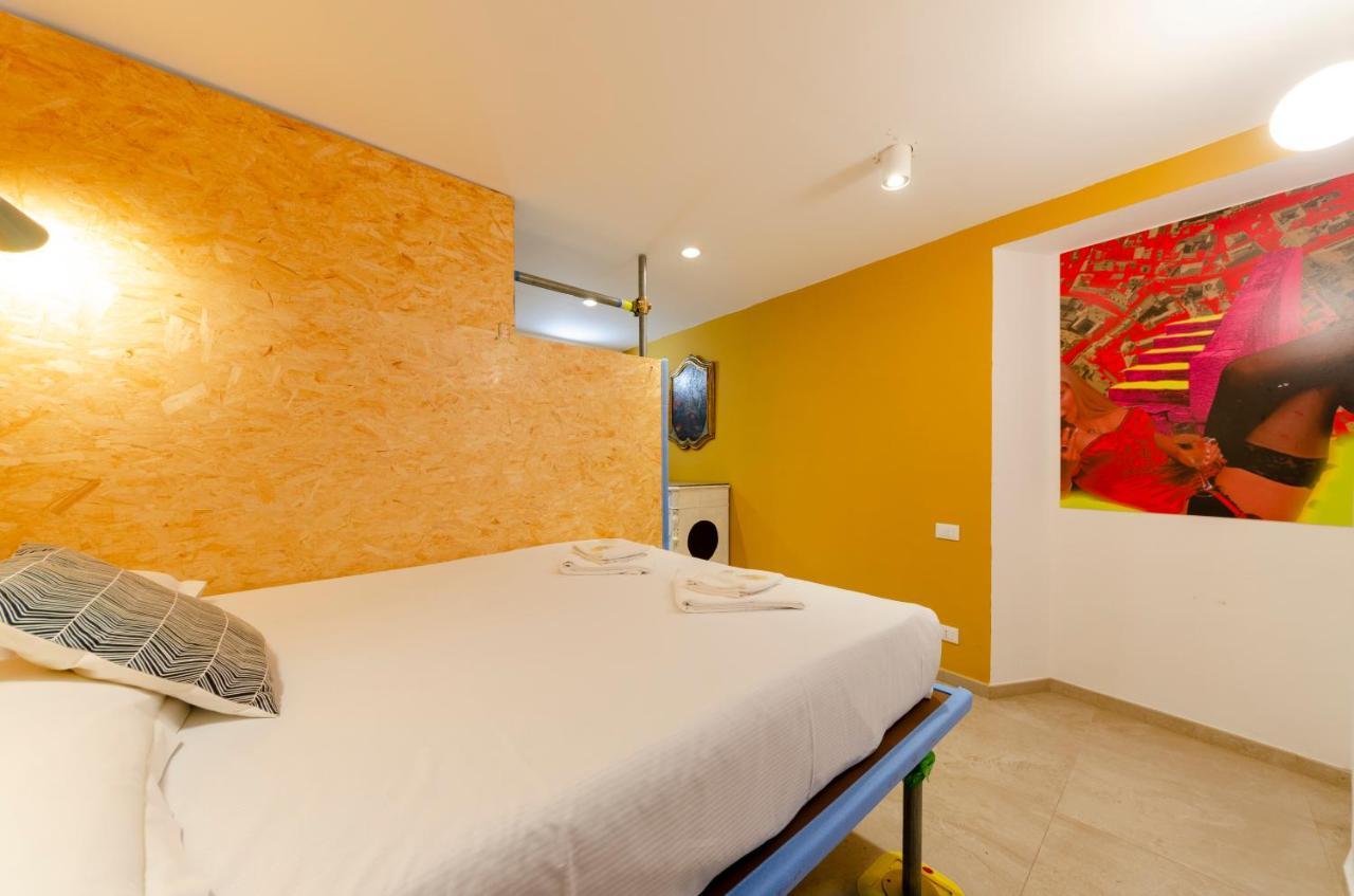 ジェノヴァJoivy Vibrant Open-Plan Apt For 6 In Historic Centreアパートメント エクステリア 写真