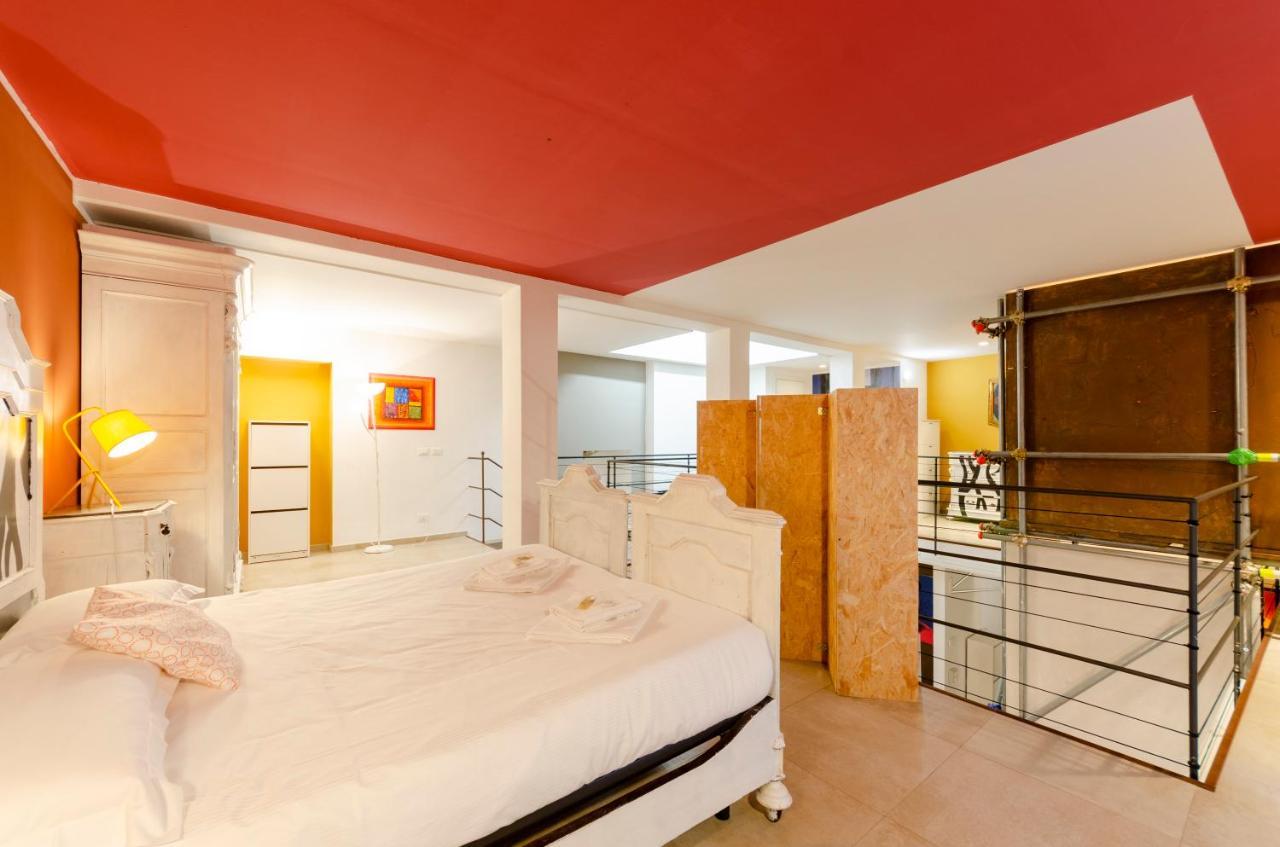 ジェノヴァJoivy Vibrant Open-Plan Apt For 6 In Historic Centreアパートメント エクステリア 写真